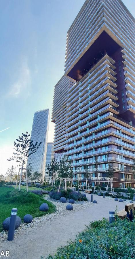 וינה Superior Apartment & Rooftop Pool מראה חיצוני תמונה
