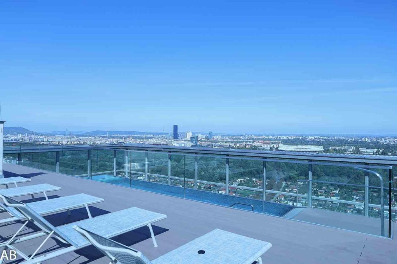 וינה Superior Apartment & Rooftop Pool מראה חיצוני תמונה