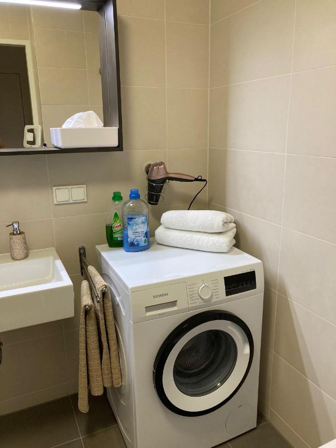 וינה Superior Apartment & Rooftop Pool מראה חיצוני תמונה
